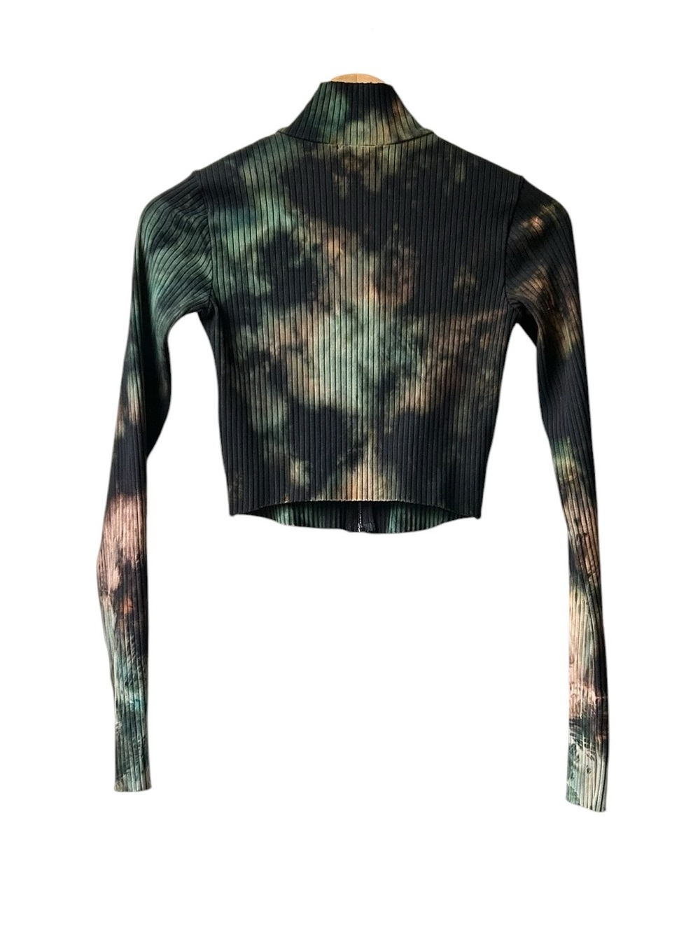 NWT Cotton Citizen Ibiza Turtleneck Ribbed Crop Top in Green Desert Mirage Sz XS - Picture 10 of 16
